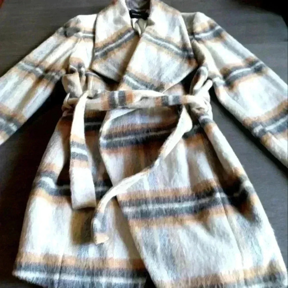Tahari Coat New - Picture 1 of 2